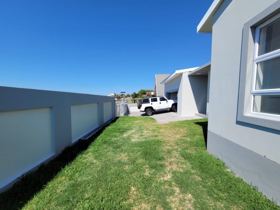 3 Bedroom Property for Sale in Aston Bay Eastern Cape